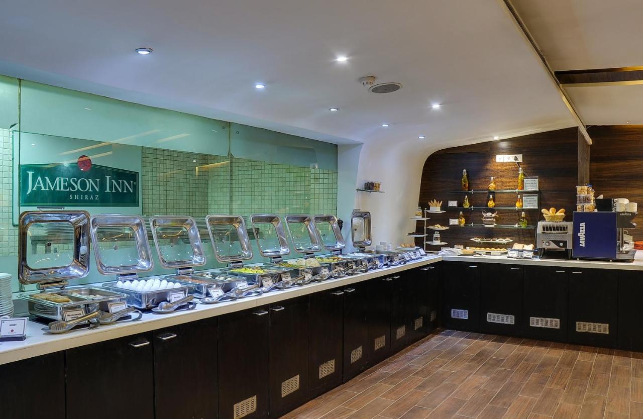 Siamton Inn- A Cygnett Collection Kolkata Bagian luar foto